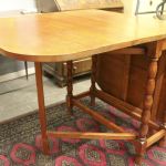 813 5778 GATE-LEG TABLE